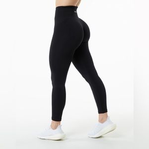 Medium alphalete Ozone leggings workout gym